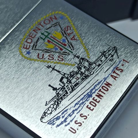 Bật Lửa Zippo Cổ Đồng Khối Mạ Chrome Trắng Chủ Đề Tầu Chiến Quân Sự Ăn Mòn Phủ Sơn Đời 7 Vạch Huyền Năm 1983 ZC490