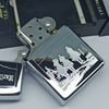 Bật Lửa Zippo Chrome Bóng Chủ Đề Marlboro 3 Chàng Ngự Lâm Bản Xuất Châu Âu Hiếm Gặp Đời XII La Mã Sản Xuất Năm 1996 ZL840