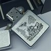 Bật Lửa Zippo Đồng Khối Mạ Chrome Khắc Ăn Mòn Phủ Sơn Chủ Đề Chiến Tranh Sản Xuất Năm 1996 Đời XII La Mã ZL854