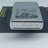 Bật Lửa Zippo Đồng Khối Mạ Chrome Khắc Ăn Mòn Phủ Sơn Chủ Đề Chiến Tranh Sản Xuất Năm 1997 Đời XIII La Mã ZL855