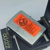 Bật Lửa Zippo Đồng Khối Mạ Chrome Khắc Ăn Mòn Phủ Sơn Chủ Đề Chiến Tranh Sản Xuất Năm 1997 Đời XIII La Mã ZL855