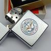 Bật Lửa Zippo Cổ Đồng Khối Mạ Chrome Trắng Chủ Đề Quân Sự Ăn Mòn Phủ Sơn Đời 4 Vạch Sắc Năm 1978 ZC494