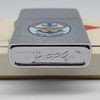 Bật Lửa Zippo Cổ Đồng Khối Mạ Chrome Trắng Chủ Đề Quân Sự Ăn Mòn Phủ Sơn Đời 4 Vạch Sắc Năm 1978 ZC494