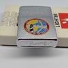 Bật Lửa Zippo Cổ Đồng Khối Mạ Chrome Trắng Chủ Đề Quân Sự Ăn Mòn Phủ Sơn Đời 3 Vạch Sắc Năm 1979 ZC498