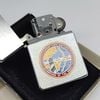 Bật Lửa Zippo Cổ Đồng Khối Mạ Chrome Trắng Chủ Đề Quân Sự Ăn Mòn Phủ Sơn Đời 3 Vạch Sắc Năm 1979 ZC498