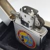 Bật Lửa Zippo Cổ Đồng Khối Mạ Chrome Trắng Chủ Đề Quân Sự Ăn Mòn Phủ Sơn Đời 3 Vạch Sắc Năm 1979 ZC498