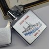 Bật Lửa Zippo Cổ Đồng Khối Mạ Chrome Trắng Chủ Đề Tầu Chiến Quân Sự Ăn Mòn Phủ Sơn Đời 1 Vạch Sắc Năm 1981 ZC499