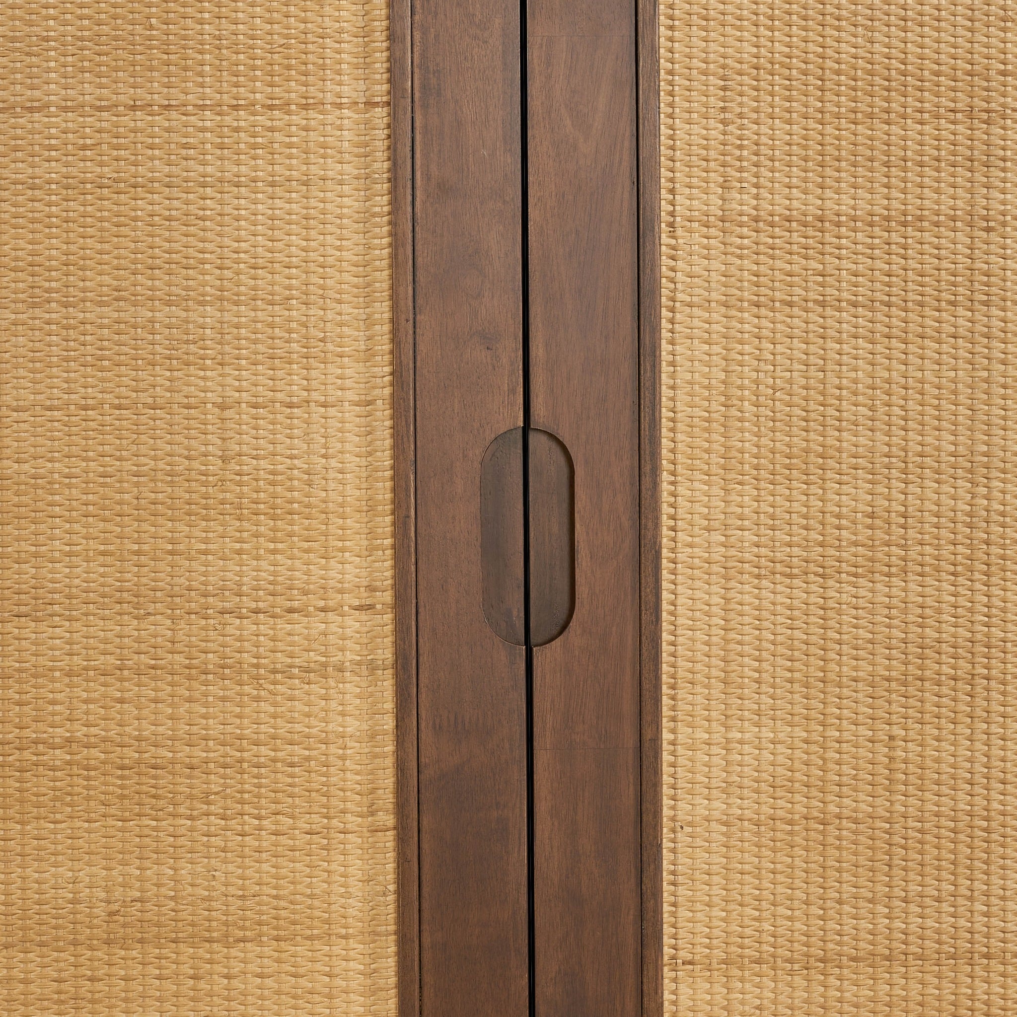  Tủ Quần Áo 2 Cánh VLINE V3 