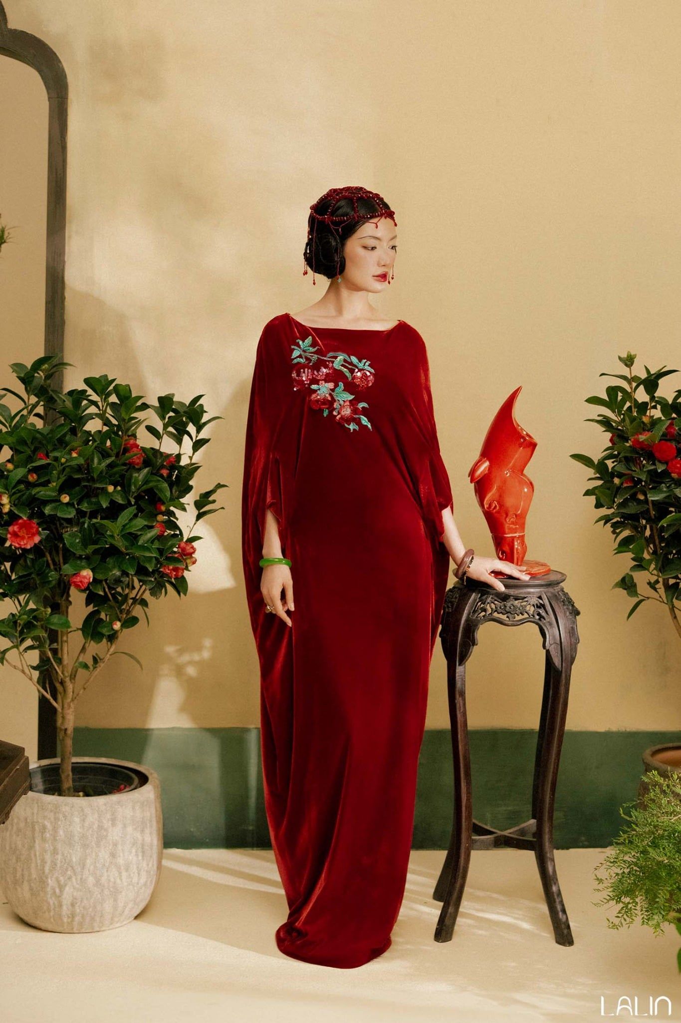 Đầm Nhung Đoan Tường