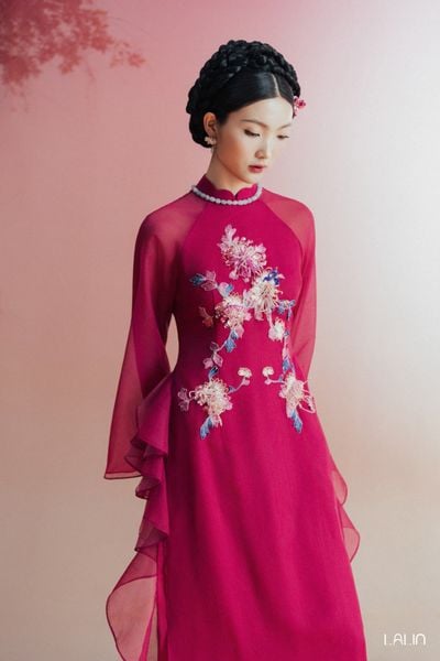  Áo Dài Tơ Đính Kết Cúc Thy 