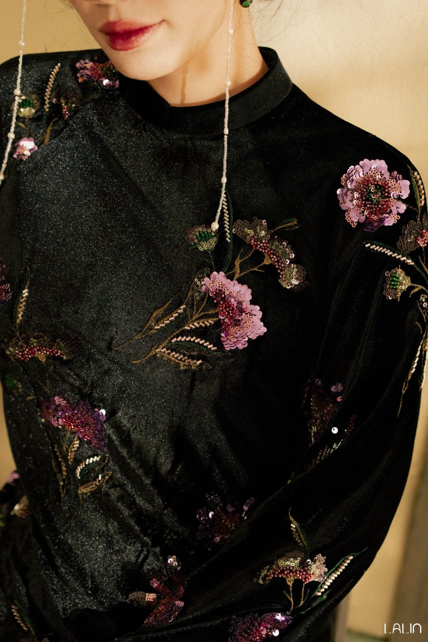 Áo Dài Nhung Tường Thy