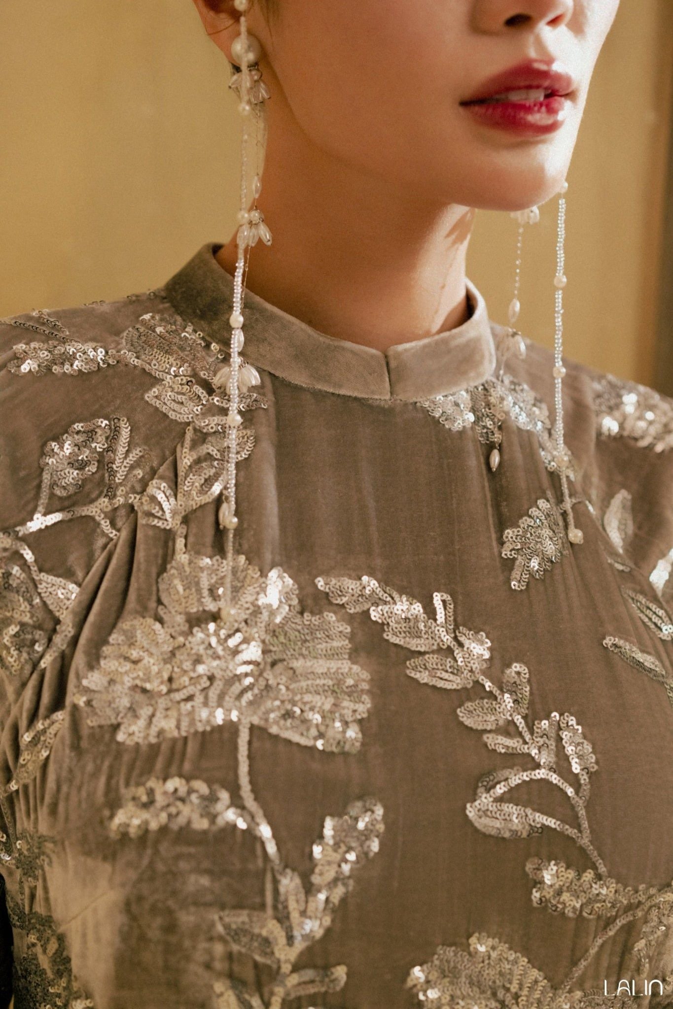 Áo Dài Nhung Ngân Tường