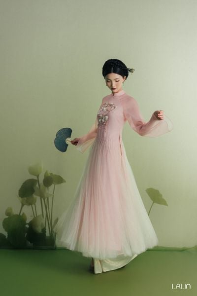  Áo Dài Tơ Đính Kết Ngự Mai 