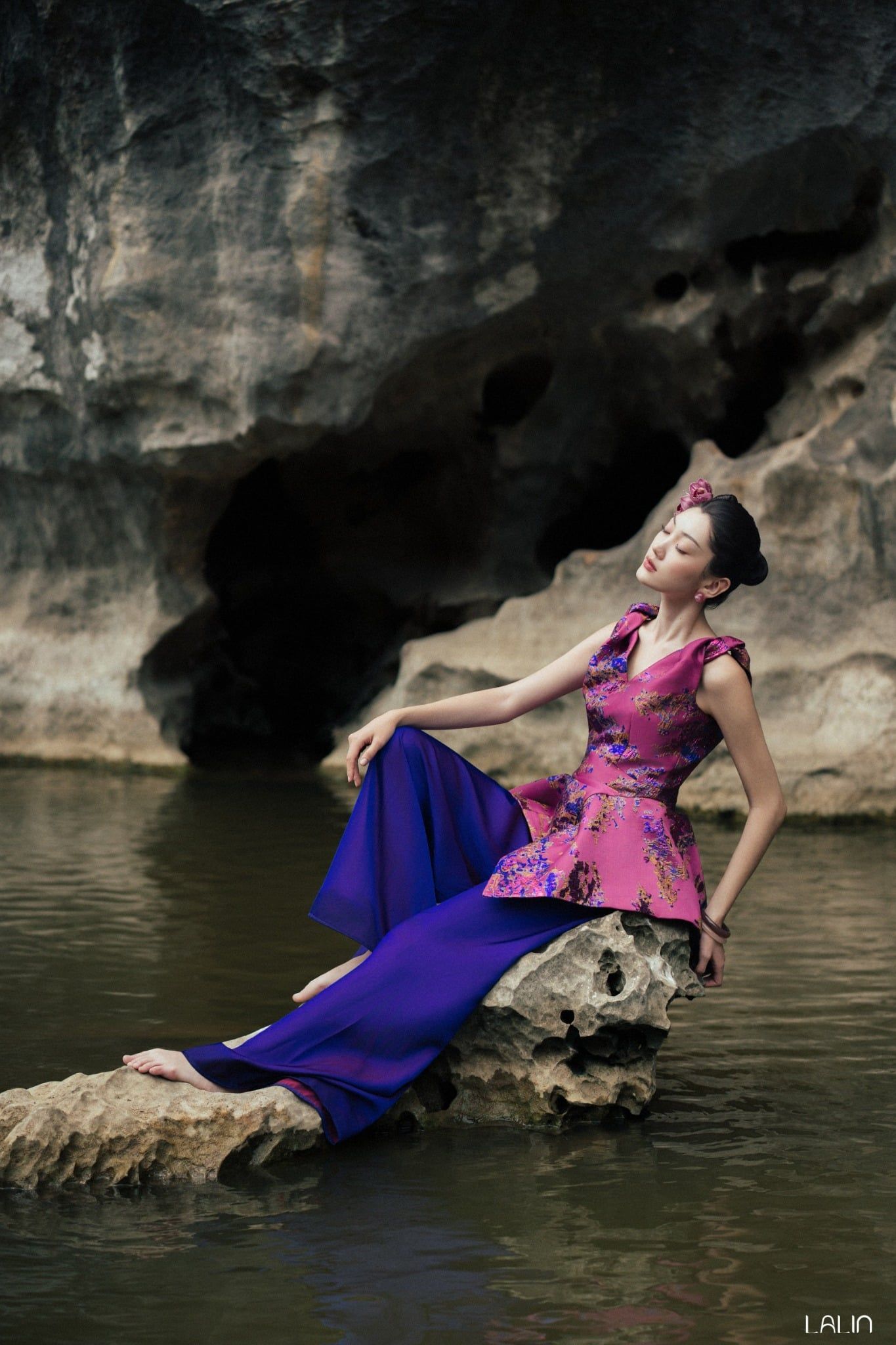 Áo Gấm Diệu Hoa