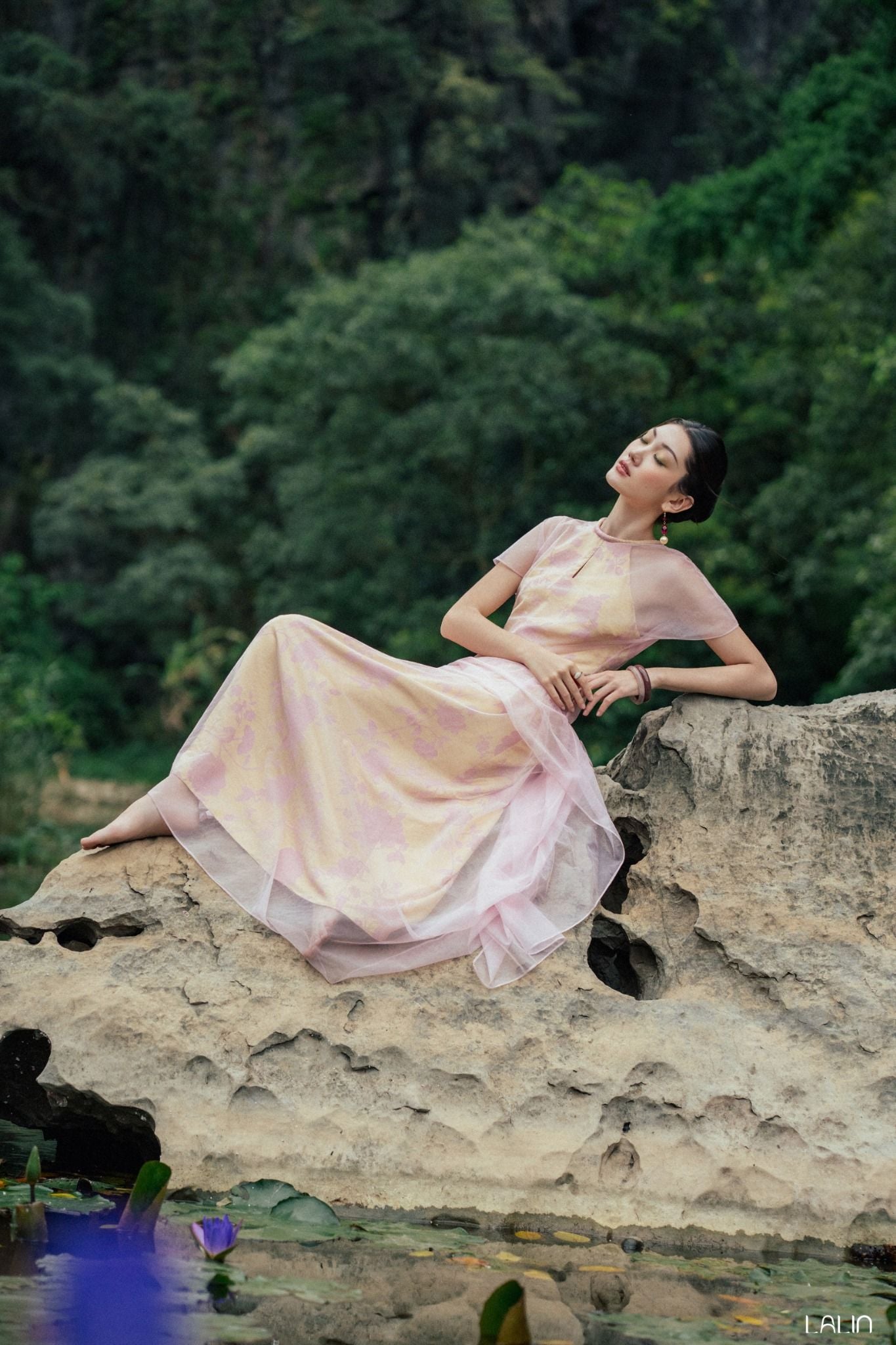 Đầm Tơ Hoa Dao