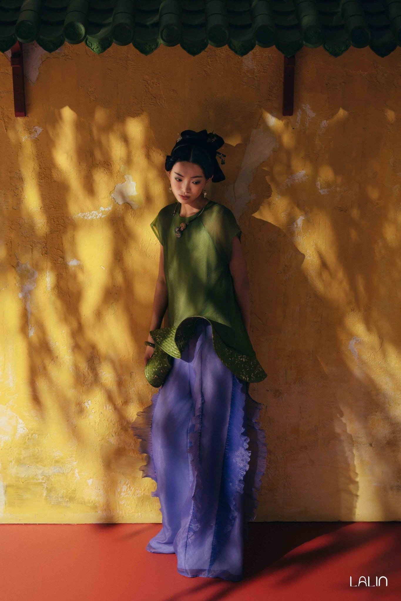 Quần Tơ Vũ Đình