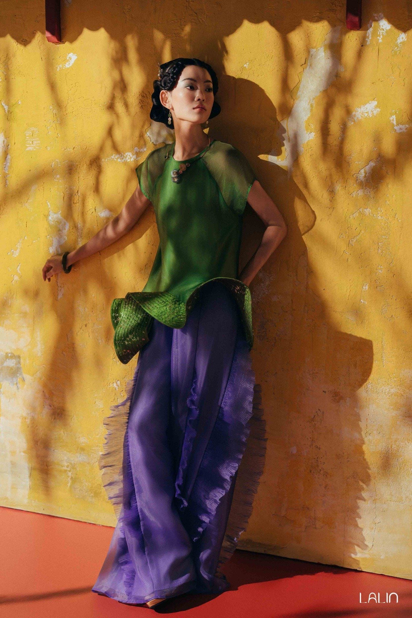 Quần Tơ Vũ Đình