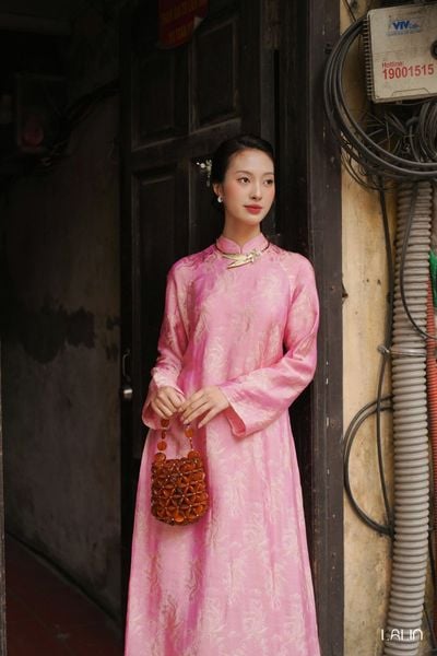  Áo Dài Tơ Tằm Đào Loan 