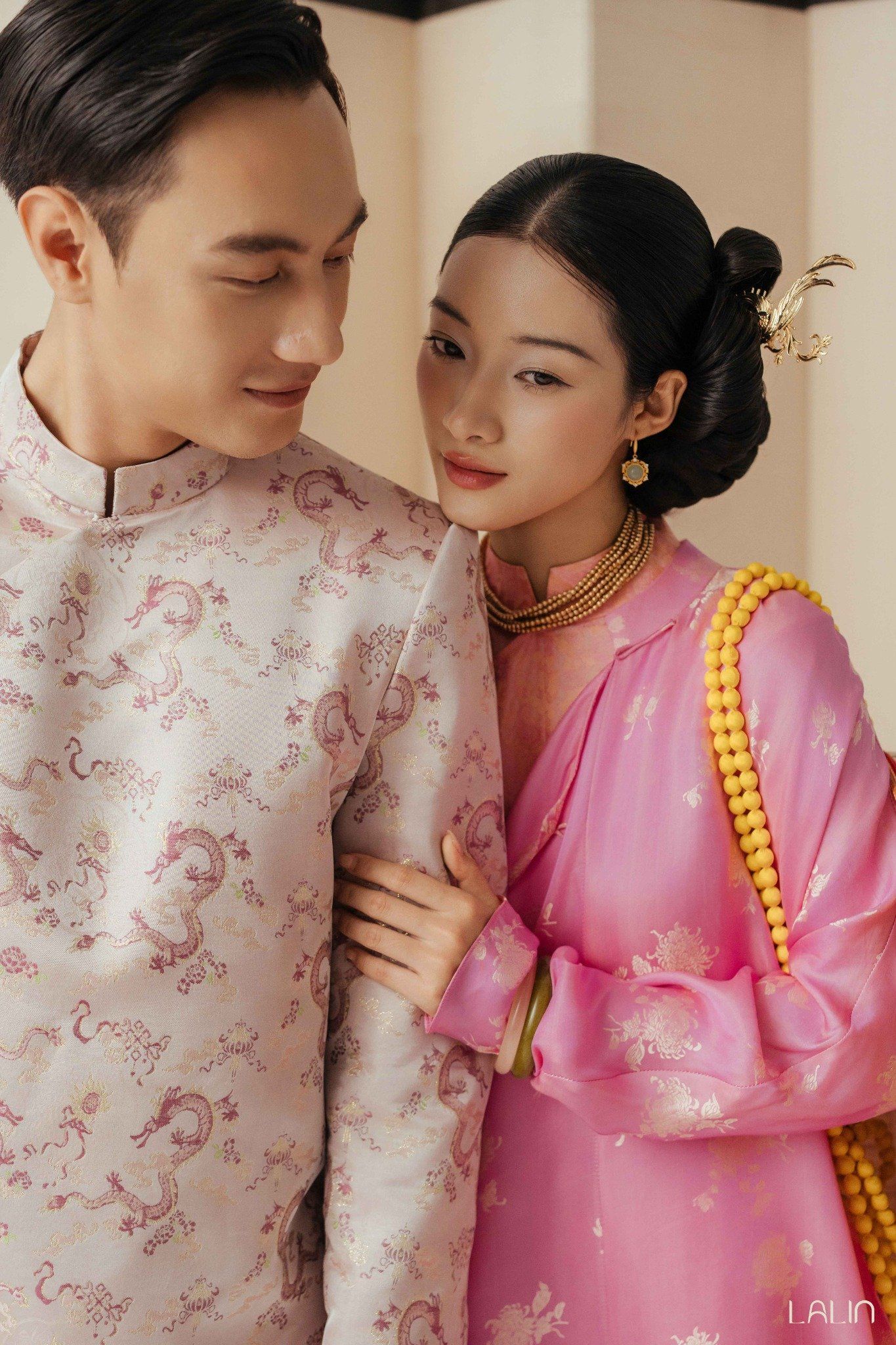 Áo Dài Nam Giao Vân