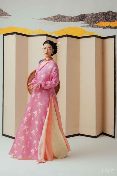  Áo Dài Tơ Tằm Cẩm Giao 