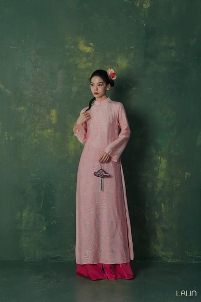  Áo Dài Tơ Tằm Phấn Loan 