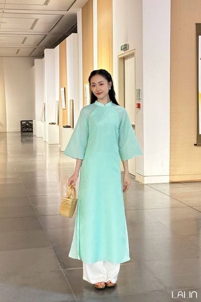  Áo Dài Tơ Tằm Mẫn Hoa 
