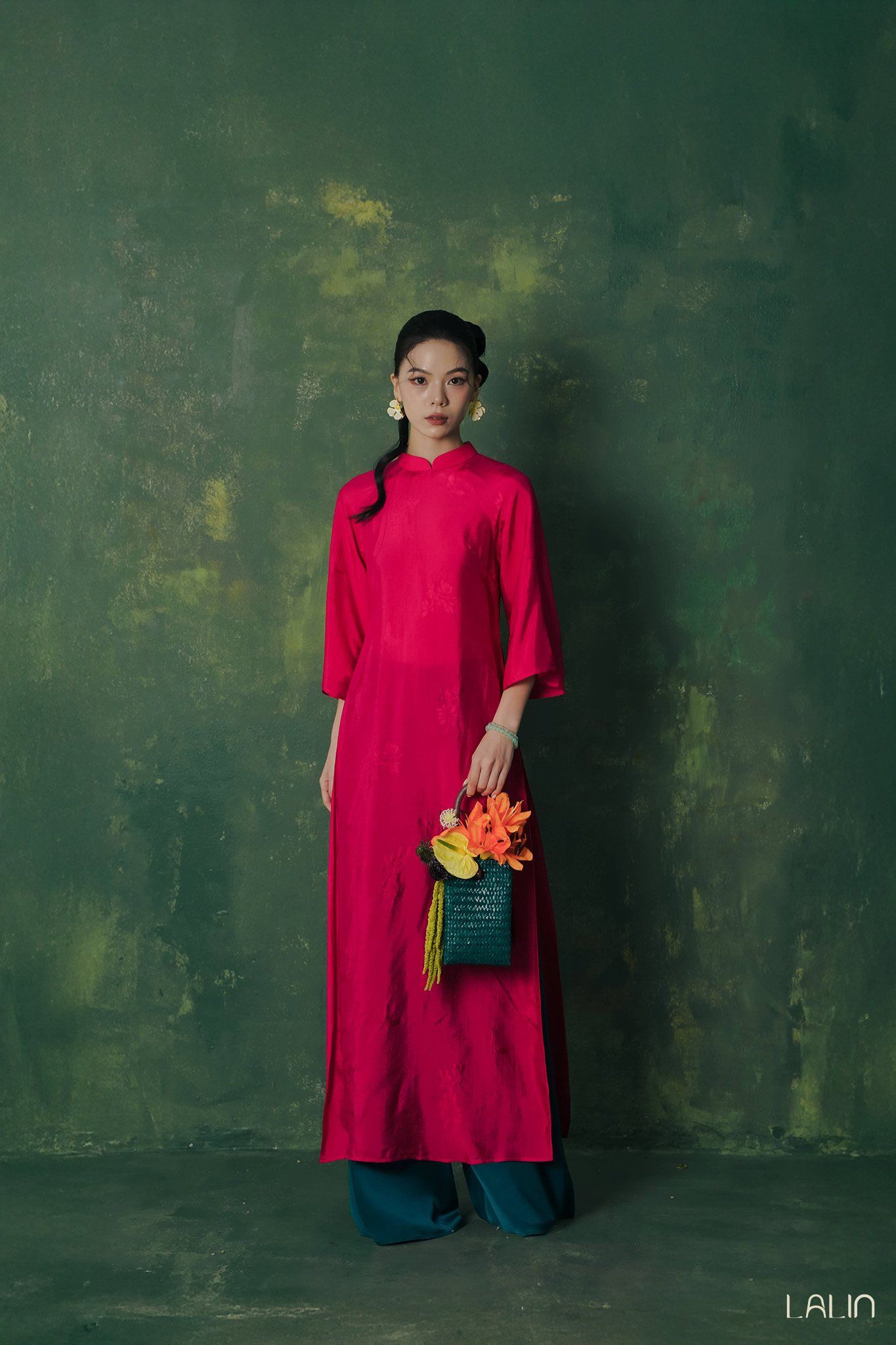 Áo Dài Tơ Tằm Lan Nghi