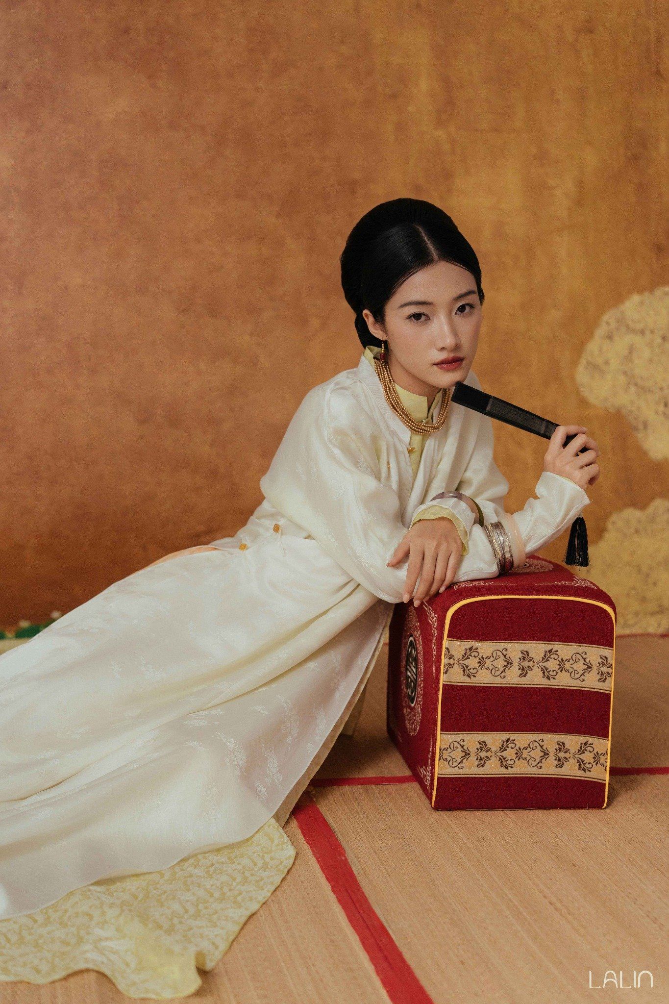 Áo Dài Tơ Tằm Nghi Giao