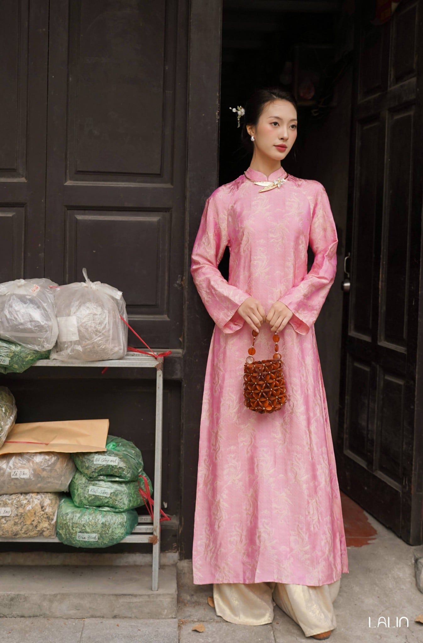 Áo Dài Tơ Tằm Đào Loan
