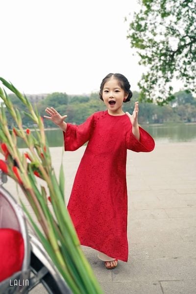 Áo Dài Nhí Nhã Trâm 