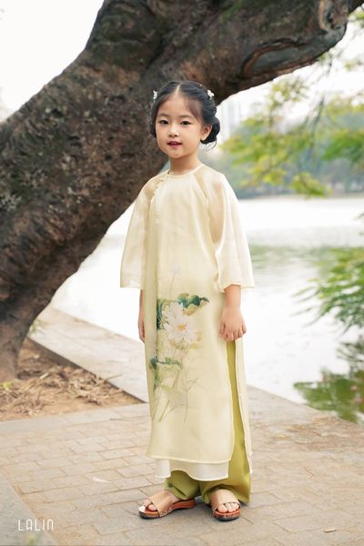  Áo Dài Nhí Liên Viên 