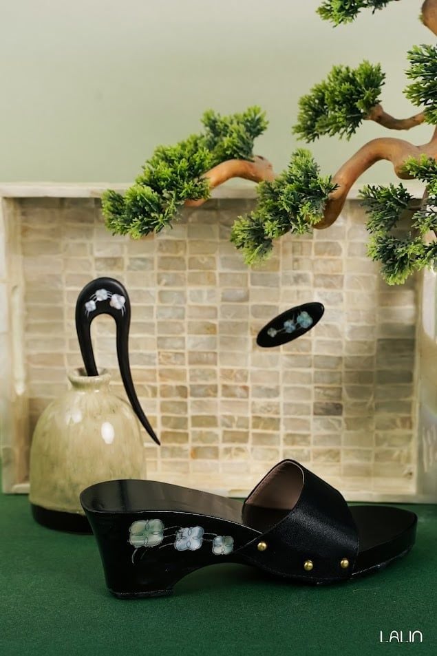 Guốc Mộc Khảm Trai