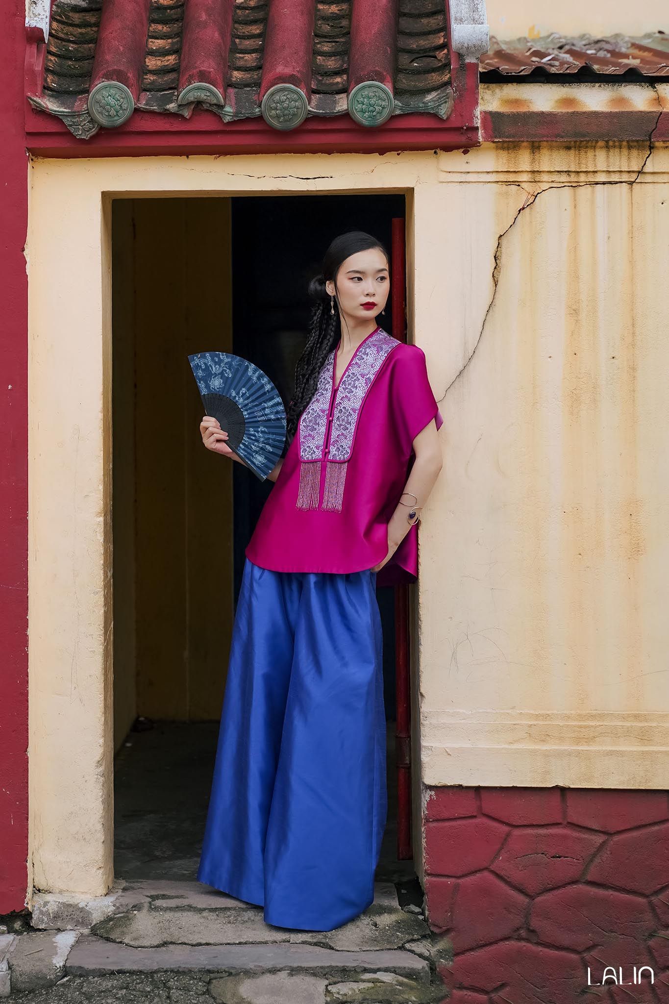 Áo Đính Kết Vương Dung