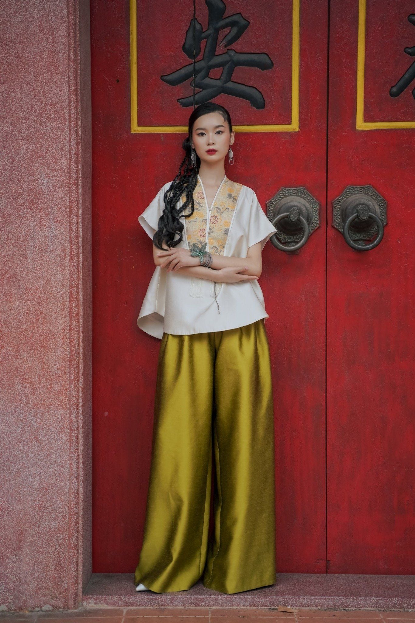 Áo Đính Kết Vương Dung