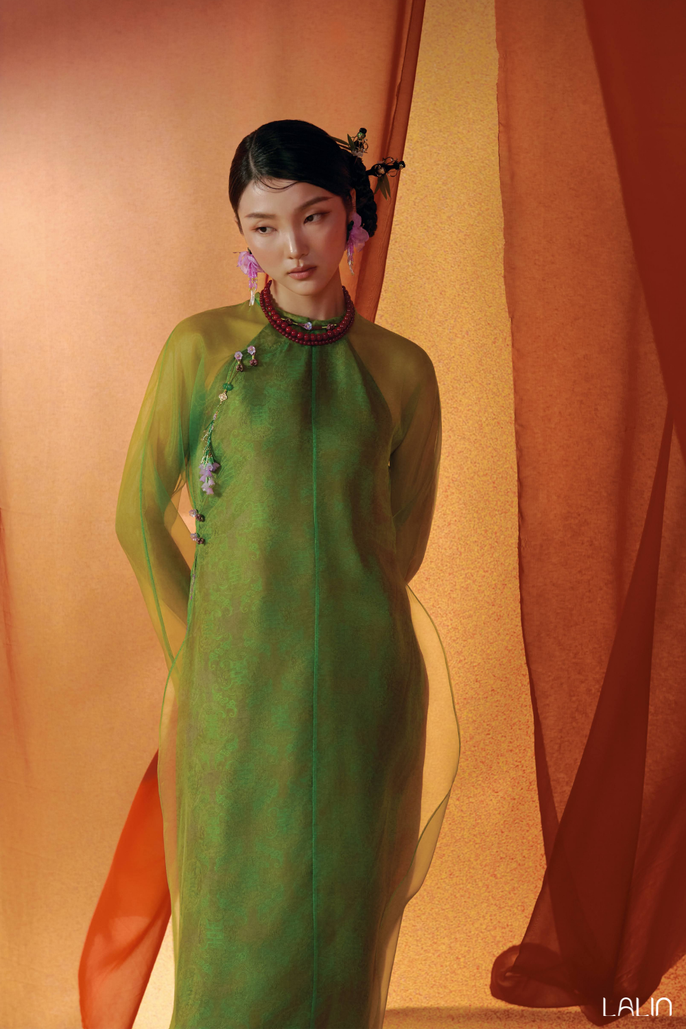 Áo Dài Tơ Khuê Tú