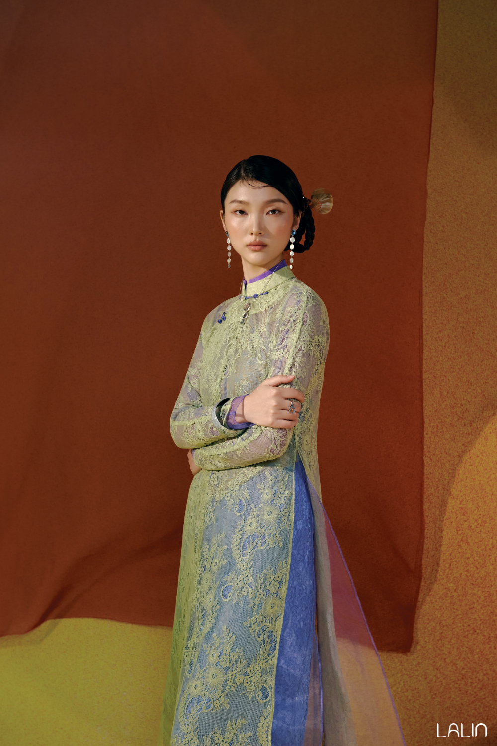 Áo Dài Ren Khuê Ngân