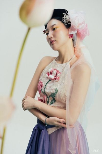  Áo yếm đính kết Liên Ninh 