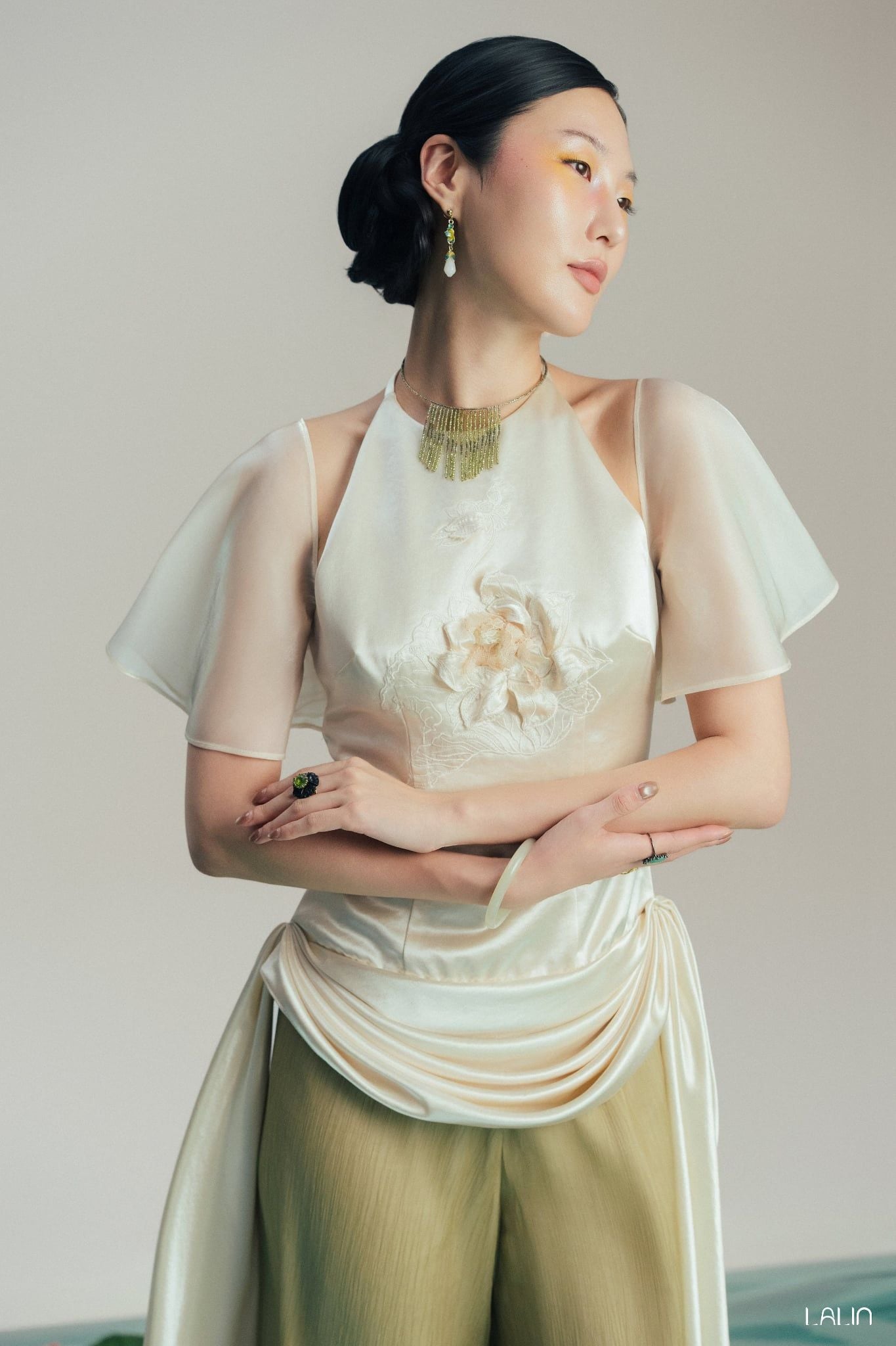 Áo yếm lụa Liên Tố