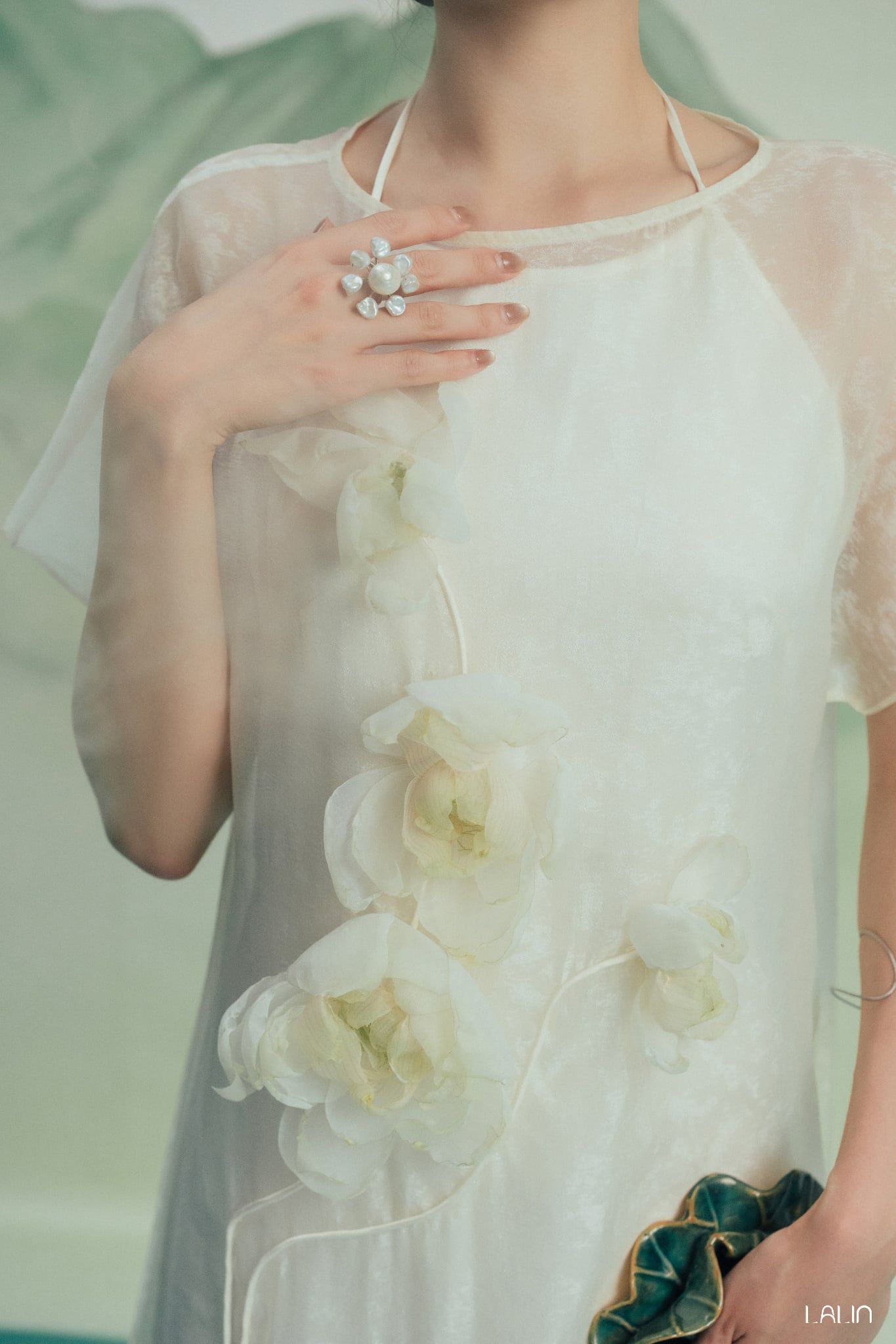 Đầm yếm tơ Liên Tâm