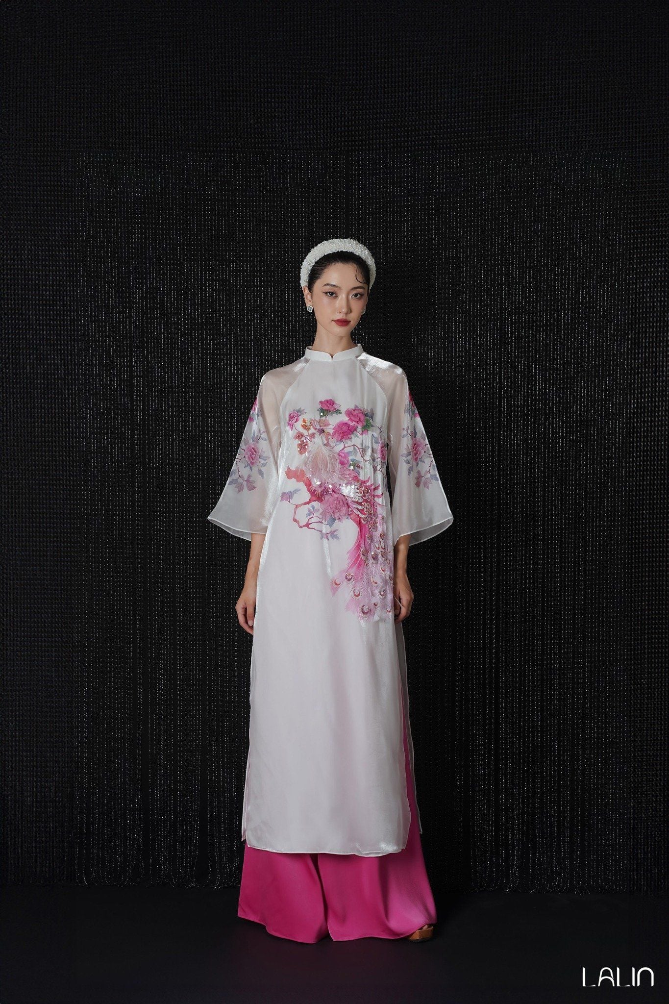 Áo Dài Đính Hồng Loan