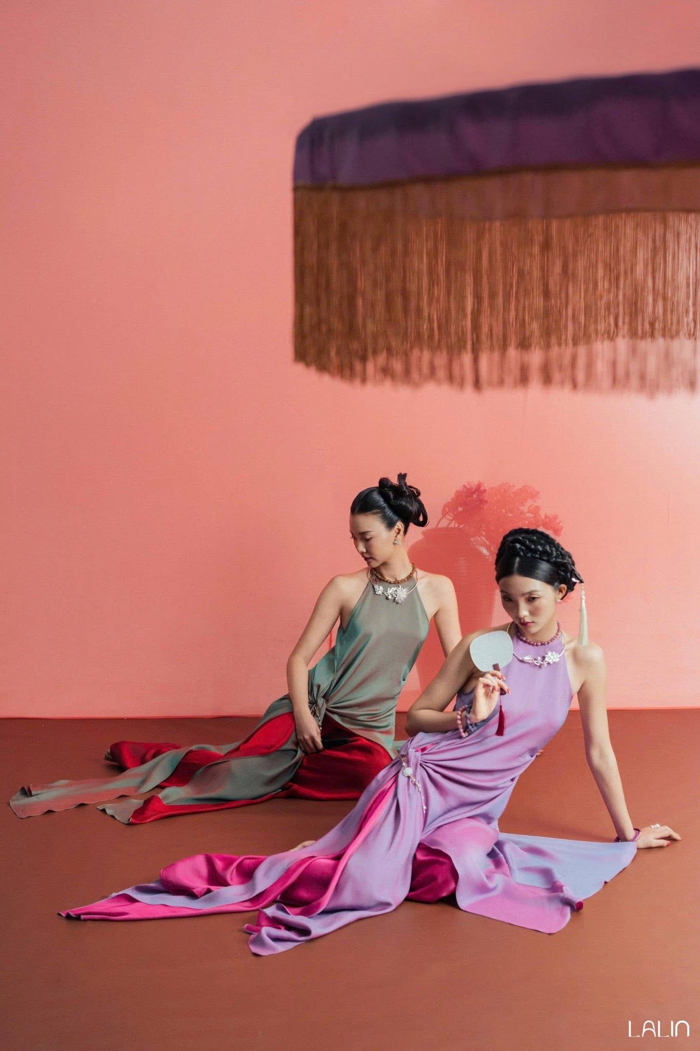 Áo Lụa Cổ Yếm Ngự Hiên