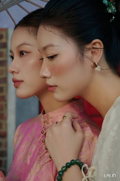  Áo Tơ Tằm Hạ Chi 