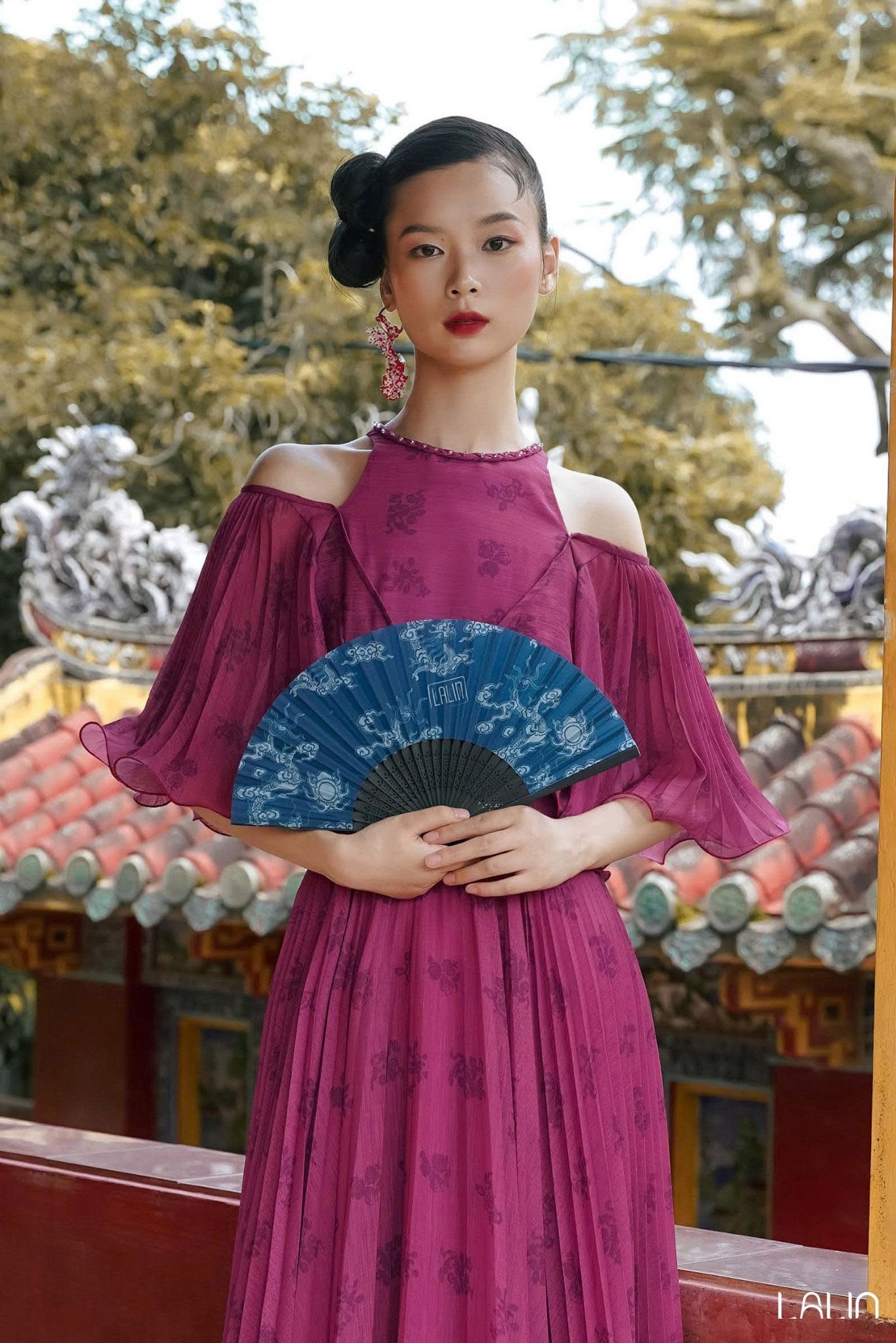 Quạt Lụa Uyển Khanh