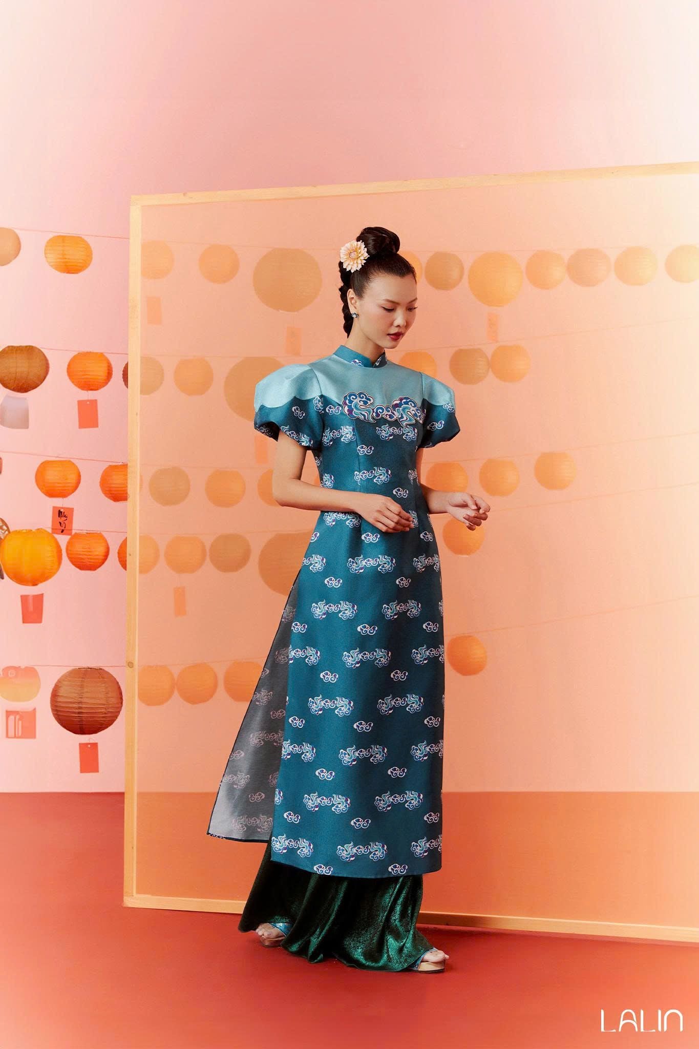 Áo Dài Tafta Khởi Lam