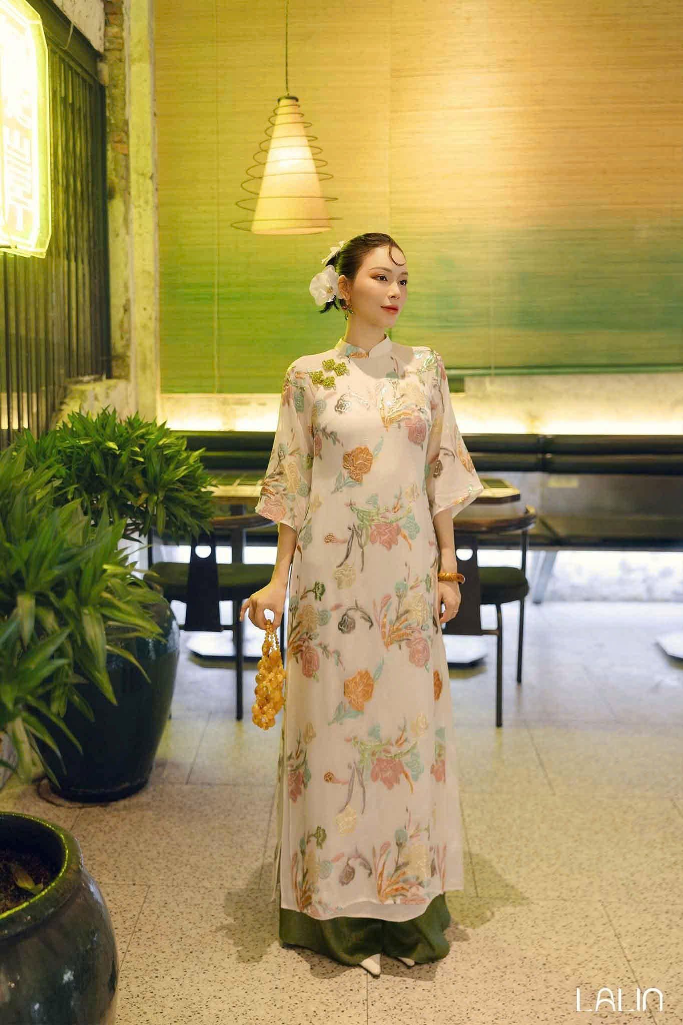 Áo Dài Tơ Tằm Nhã Chi