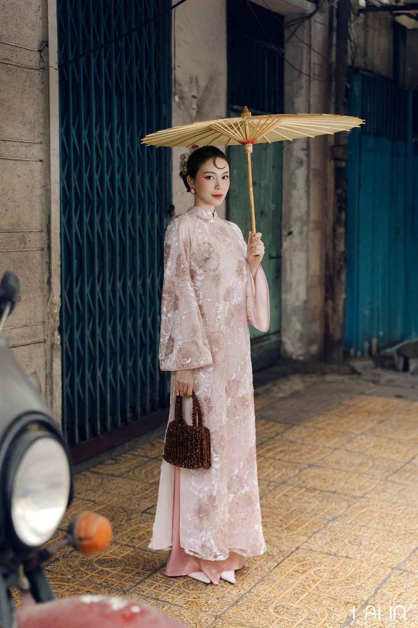 Áo Dài Kim Sa Phấn Chi