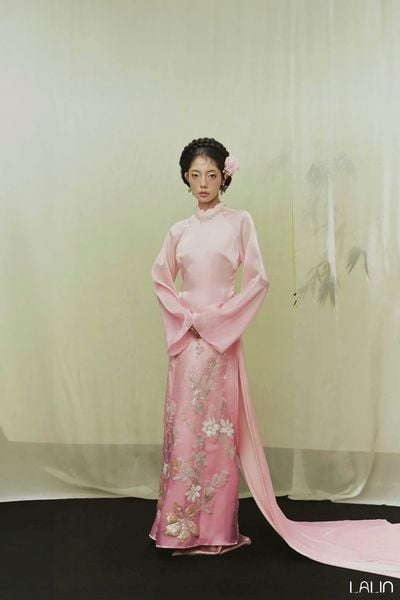  Áo Dài Tơ Đính Kết Ngữ Yên 