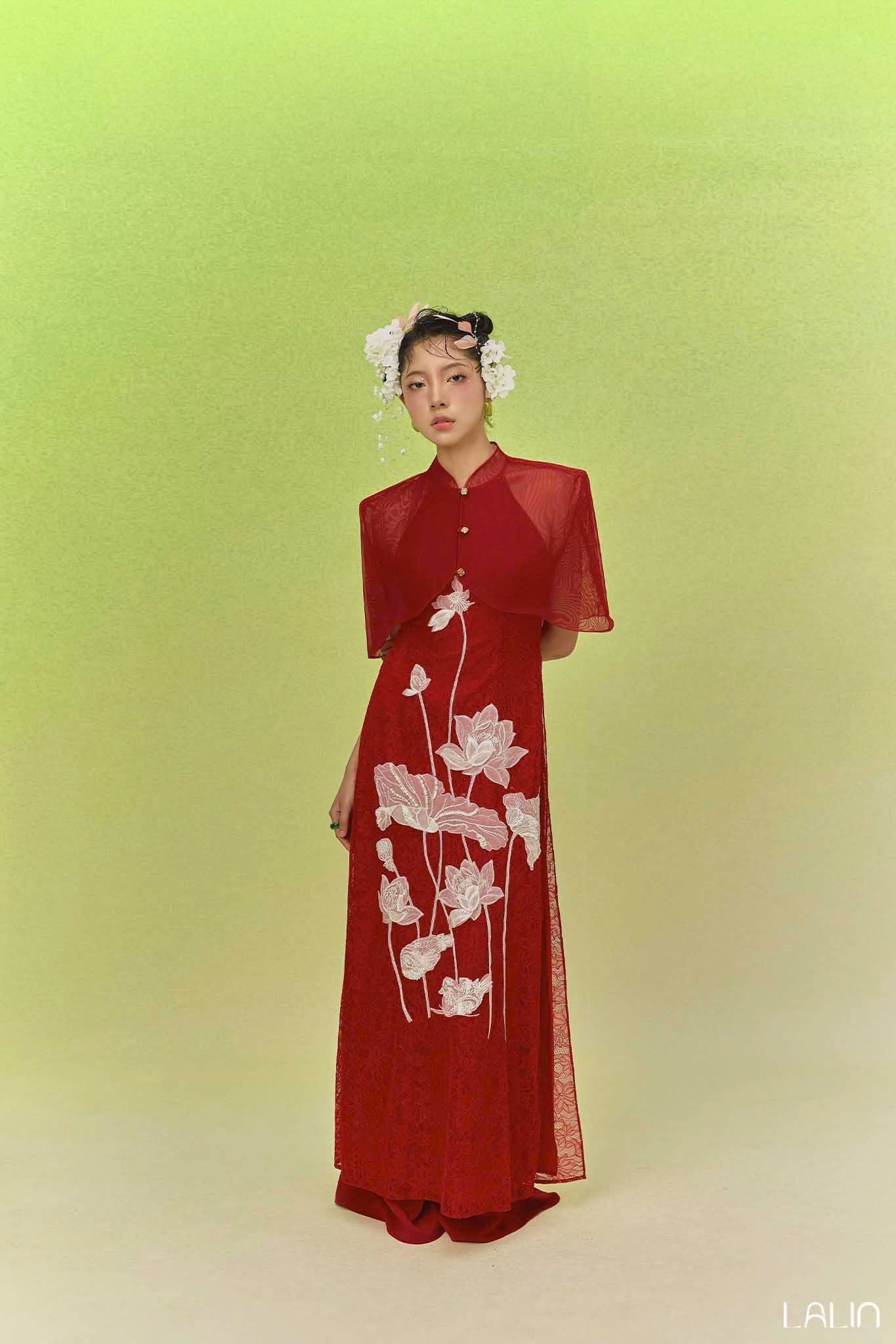 Áo Dài Đính Kết Thục Yên