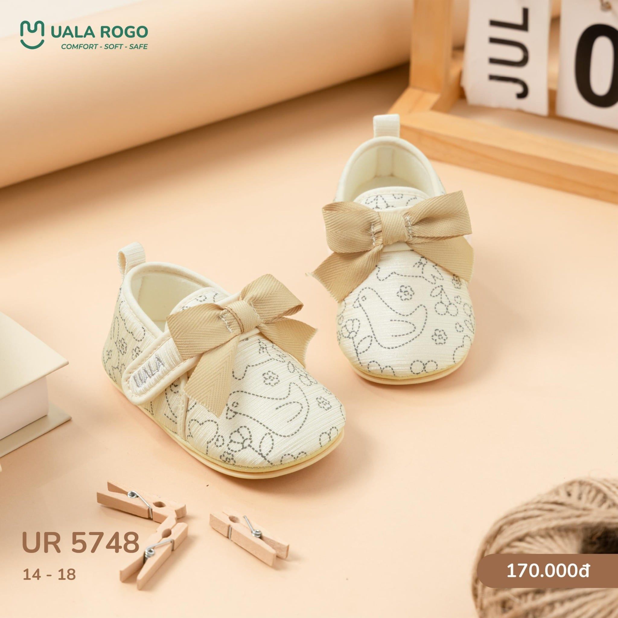 Giày Sơ Sinh Cho Bé UR 5748 