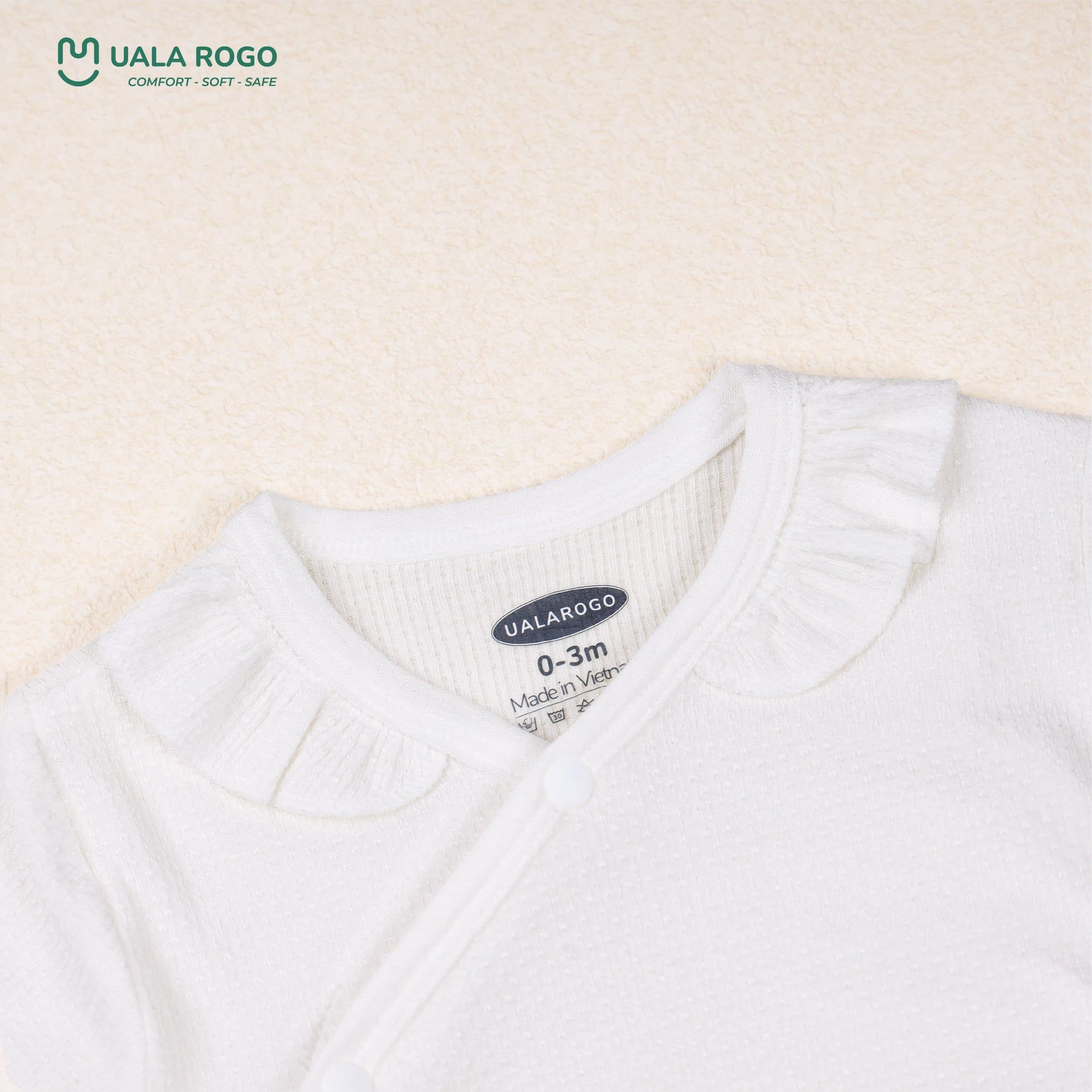  Bộ Sơ Sinh cài chéo bé gái Adorable in white UR 735 